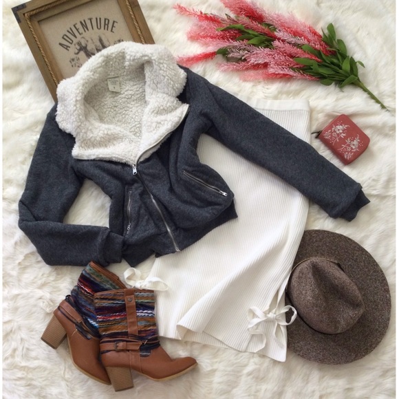 SOLD🚫Abercrombie & Fitch Iron Range Sherpa - Picture 2 of 12